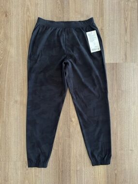 lululemon athletica Men's Black Camo Joggers